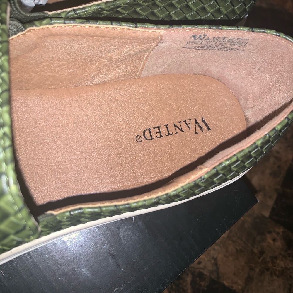 Khaki Green Leather Skips View 2
